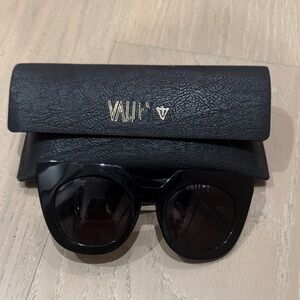 Valley Eyewear Black Sunglasses
